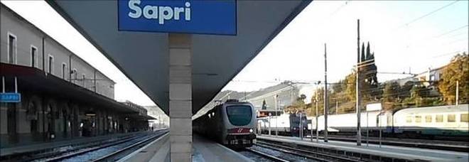 Evade i domiciliari e prende il treno per Sapri, guai per 47enne originario di Pontecagnano