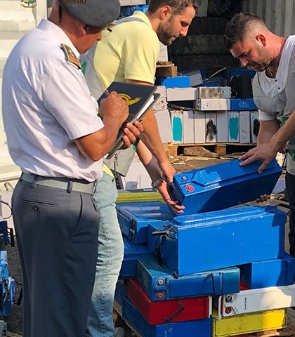 Sequestrate 60 tonnellate di rifiuti speciali nel Porto di Salerno