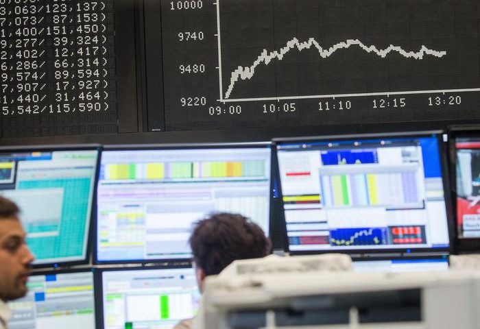 Spread Btp-Bund sfiora 250, tasso vola al 3%. Bce conferma piano uscita Qe