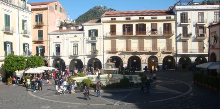 Minacce e maltrattamenti in famiglia a Cava de’ Tirreni: denuncia un uomo con divieto di avvicinamento