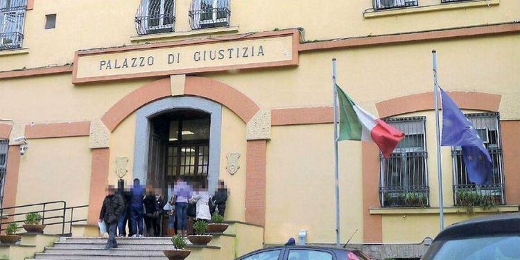 Un altro (falso) allarme bomba, Tribunale di Nocera paralizzato