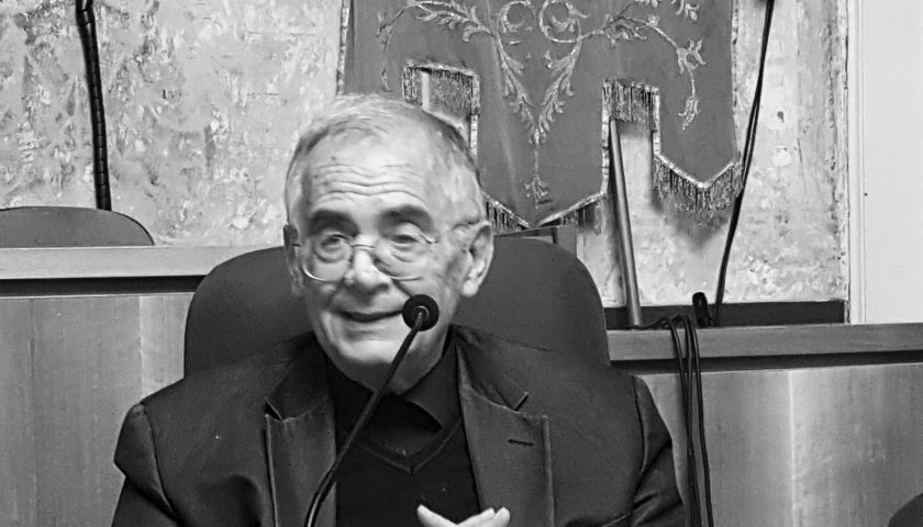 Viaggio attraverso la ceramica 2018-2019 – edizione speciale del ventennale – Riggiòla; I lava you; Potlach