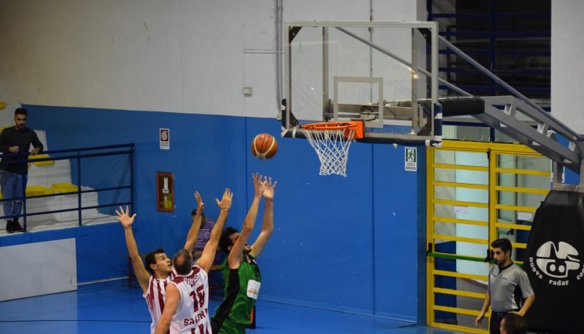 Ancora un finale sfortunato per la Hippo Basket Salerno, il Cus Potenza passa al PalaSilvestri