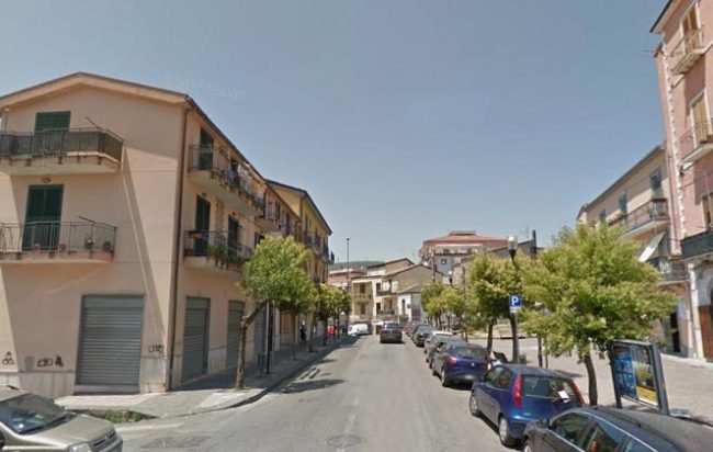 Bimbo di 4 anni colto da epilessia: “Ha rischiato di morire nel traffico”