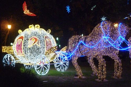 Salerno, in Villa Comunale torna il “Giardino Incantato” per Luci d’Artista