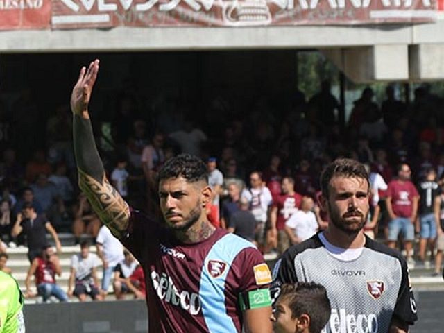 Schiavi lascerà la Salernitana, Ascoli e Pordenone seguono il difensore