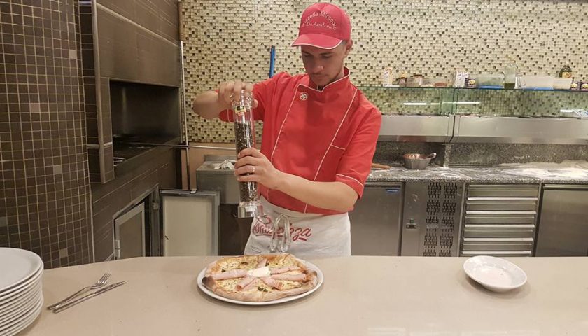 Sant’Egidio del Monte Albino, il giovane pizzaiolo Marco Miracolo diventa master istruttore