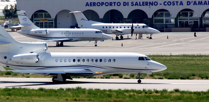 Aeroporto Salerno Costa d’Amalfi: si al Master Plan per l’allungamento della pista