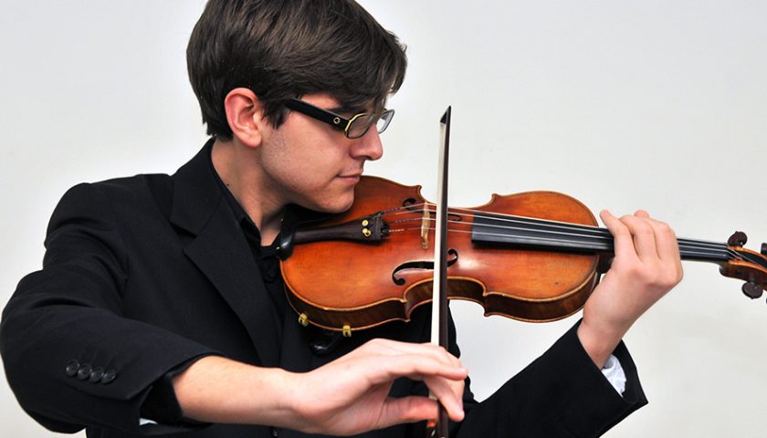 Domenica sera al duomo il violino di Gennaro Cardaropoli con Orchestra Sinfonica di Salerno