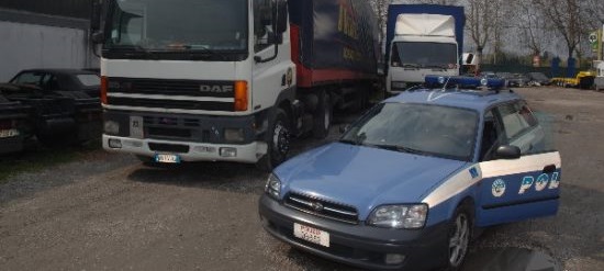 Sarno: recuperata merce per 110.000 euro rapinata da un Tir. Denunciate due persone