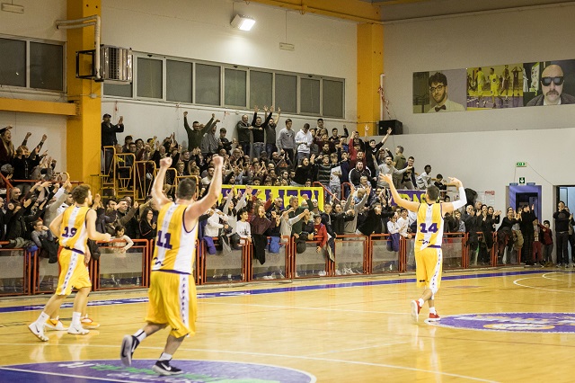 Capolavoro Basket Bellizzi, la capolista Angri cade al Pala Berlinguer