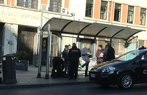 Salerno, Carabinieri fermano due extracomunitari in pieno centro