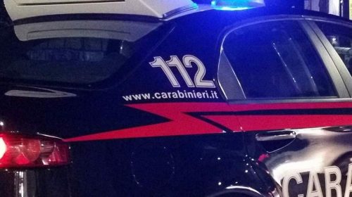 Eboli, botte davanti al bar nel centro cittadino: intervengono i carabinieri