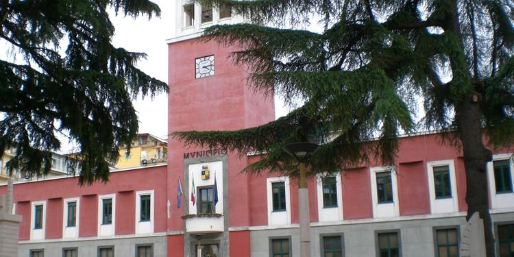 Piano rettificato, tagliati i fondi per ristrutturare la scuola Kennedy a Battipaglia