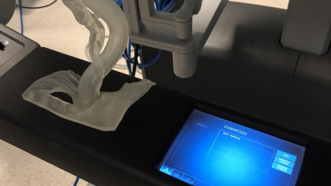 Spoleto, primo intervento chirurgico robotico in Italia con tecnologia stampa 3D