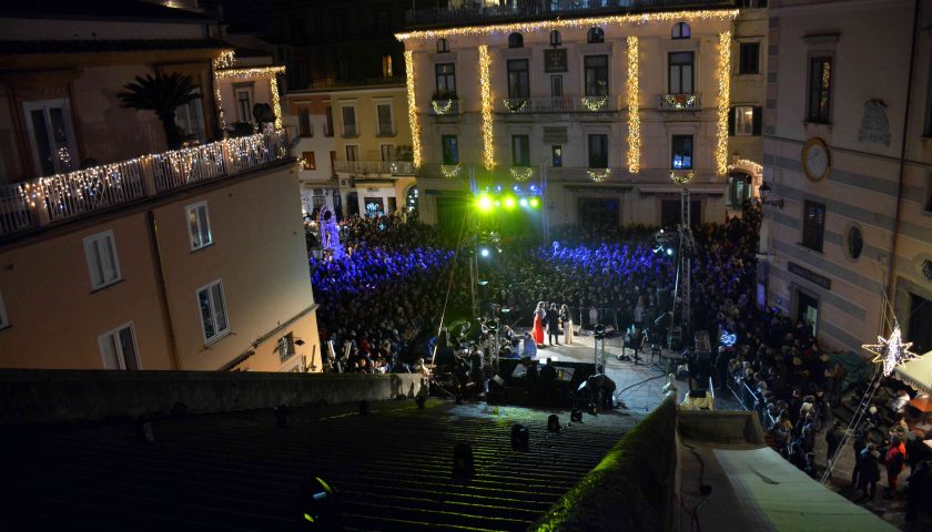 Amalfi: Capodanno in piazza con Luchè ed a mezzanotte i fuochi dal mare