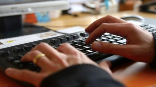 Pedopornografia, sei perquisizioni disposte dalla Procura di Salerno