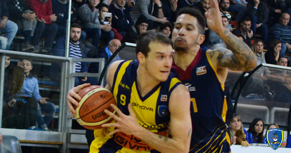 Finale di 2018 col botto in casa Givova Scafati, la capolista Virtus Roma cade al Pala Mangano