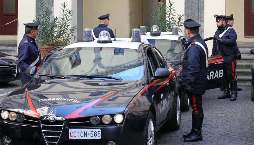 Costiera Amalfitana, minore violentata e costretta in schiavitù: padre in carcere, madre e fratellastro con coniuge ai domiciliari