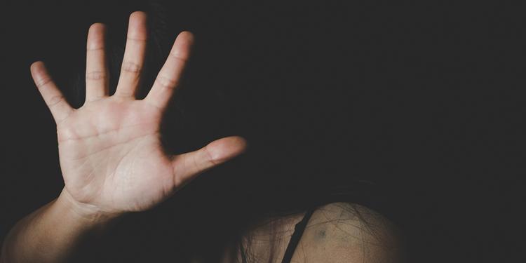 Stupro su una 13enne di Pontecagnano Faiano, nuova perizia sui telefoni