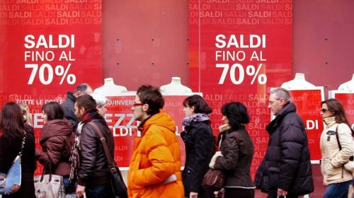 Saldi invernali 2026, ufficiale la data di partenza in Campania: il 3 gennaio