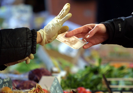 Prezzi: sale l’inflazione per famiglie meno abbienti nel 2018