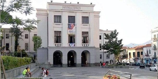 Cava de’ Tirreni, “false” cadute: processo per quattro