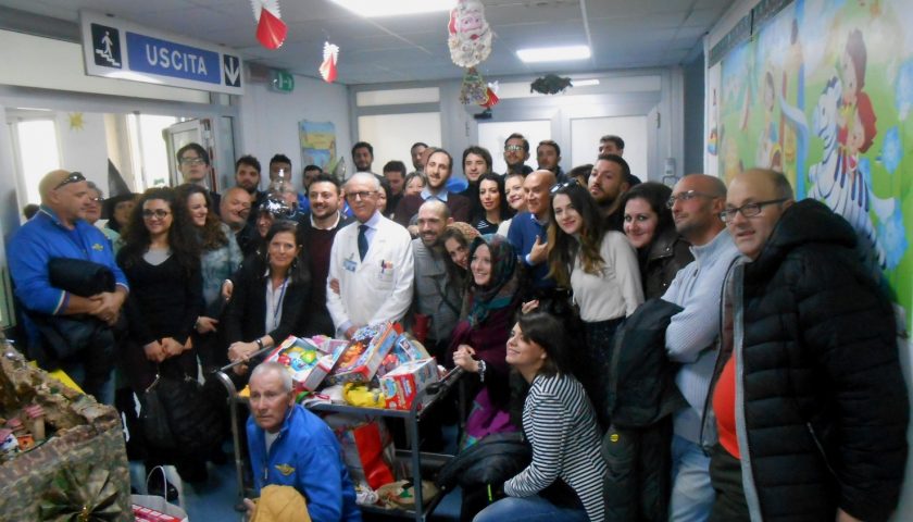 Dai Free Bikers Quelli di Sempre una Befana piena di doni per i bambini ospiti dei reparti del Ruggi di Salerno