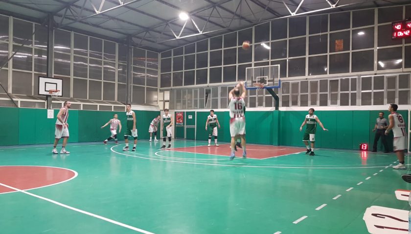 La Fasano Gomme 2 Hippo Basket Salerno espugna il parquet della Pro Cangiani Napoli