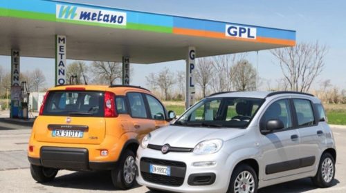 Caro carburanti, Codici: segnalati prezzi anomali per il metano