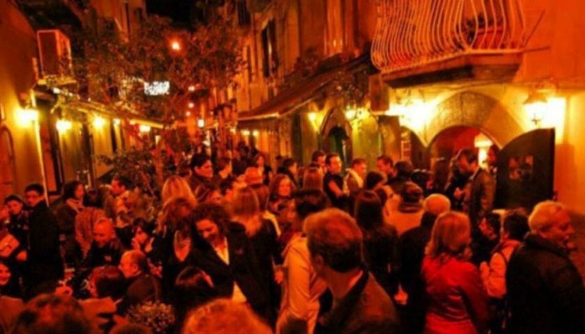 Movida: musica solo un giorno a settimana fino alle 24,00 e nel weekend fino alle 01,00