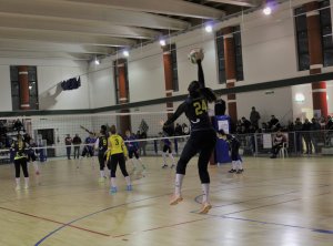 La Volley Project Pontecagnano riparte di slancio, vince a Volla e torna in vetta