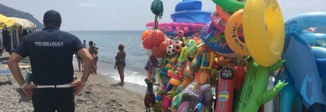 Spiagge sicure, stretta di Salvini: pioggia di fondi sulla Campania