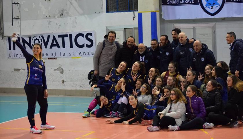 Salerno Guiscards, il team volley si aggiudica il derby con il Cus Salerno e vola al terzo posto in classifica