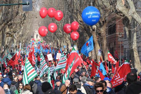 Sindacati, al via manifestazione unitaria. Furlan: ‘Il governo esca dalla realtà virtuale’