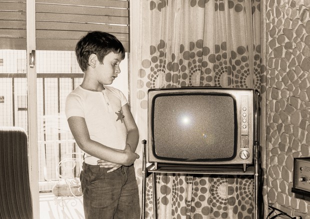 In 20 anni raddoppiato il tempo passato dai bambini davanti alla tv