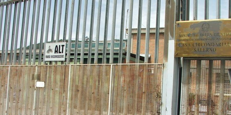 Droga nel carcere di Salerno, controlli a tappeto tra i detenuti