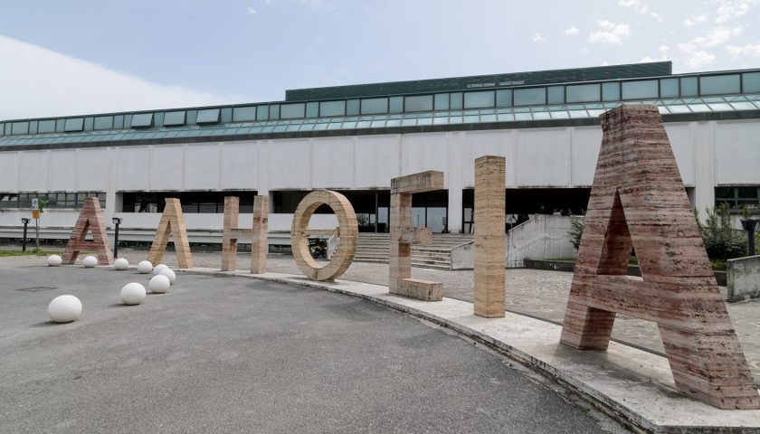 Contagiato dipendente al Tribunale civile di Vallo della Lucania, rinviate fino a venerdì le udienze