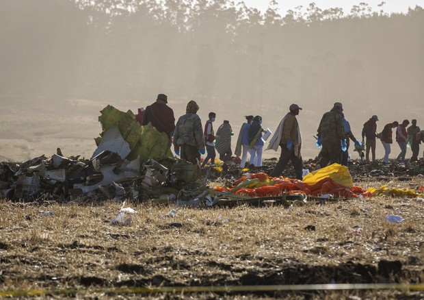 Etiopia, si schianta un aereo dell’Ethiopian Airlines: 8 italiani tra i 157 morti