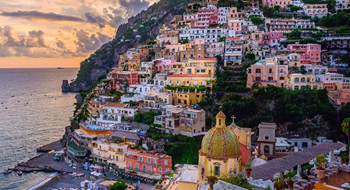 Box e parcheggi a Positano, il Wwf attacca: “Sventrato il costone”