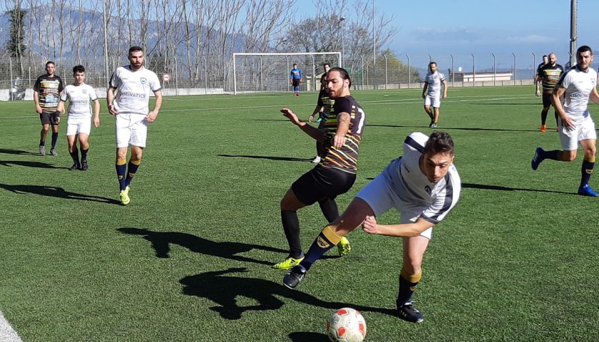 Salerno Guiscards, riparte la corsa verso i play off del team calcio che rifila 6 reti alla Pro Salerno