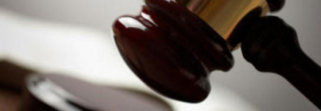 Lui licenziato, famiglia sul lastrico: li salva la sentenza del Tribunale