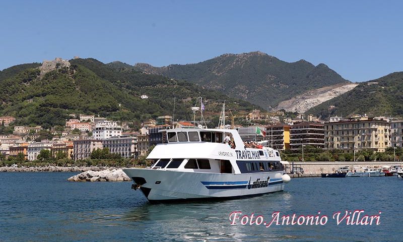 Dal 10 luglio tornano i traghetti da Sapri e Salerno per le isole Eolie