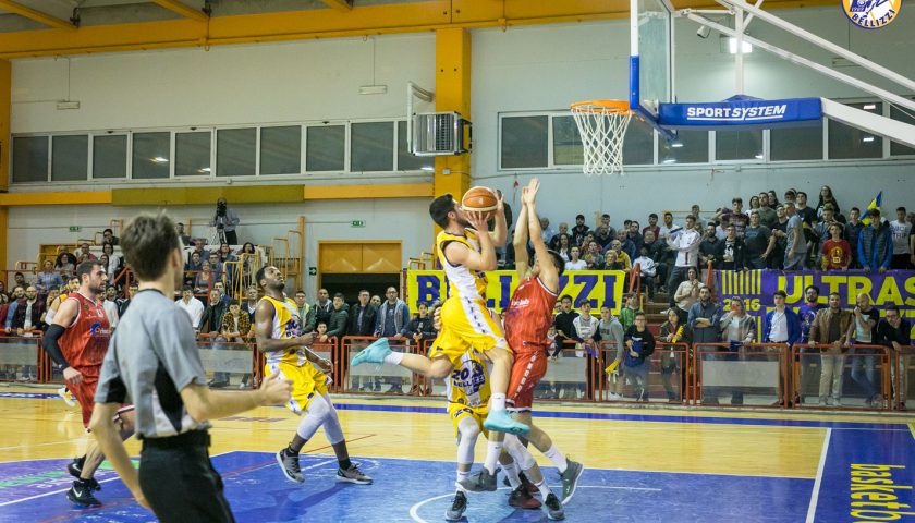 Il Basket Bellizzi è in semifinale Play-Off. I gialloblu passano ad Angri e chiudono la serie