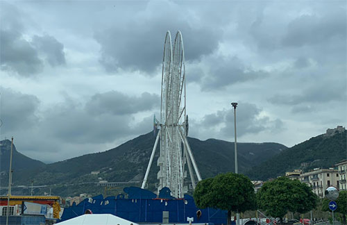 Salerno saluta la ruota panoramica, inizia lo smontaggio della “City Eye”