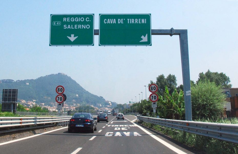 Autostrada A3 Napoli Salerno chiuso di notte fino all'11 novembre il tratto tra Salerno e