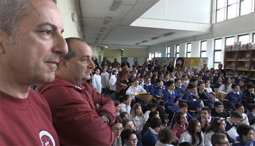 Biblioteca multimediale per i piccoli studenti donata dal Club Colosseo Granata