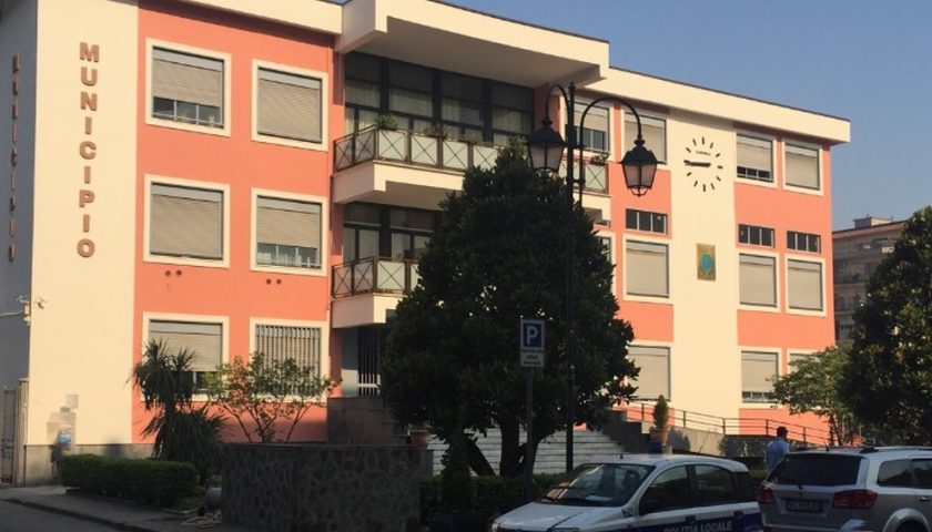 Il consiglio comunale vota: i carabinieri restano a Nocera Superiore