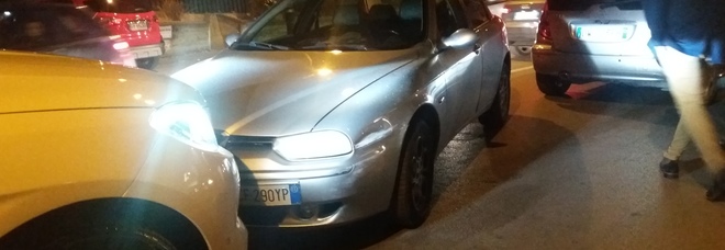 Nocera, auto senza guidatore contromano sulla Statale