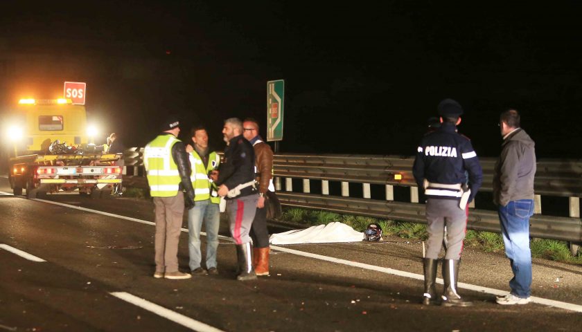 Incidente mortale sul raccordo Salerno – Avellino: la vittima è un 17enne di Fisciano